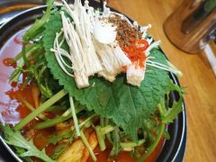 土豆排骨火锅-喇喇排骨火锅·传统韩式脊骨汤(望京西园总店)