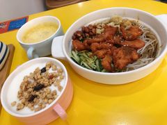 嗨嫩里脊擀面皮-嗨皮儿·现蒸面皮(抄纸巷店)