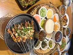 -包整·丝娃娃(一览甲秀楼风景店)