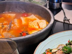 -Ameigo梅果·云贵川bistro(长宁来福士店)