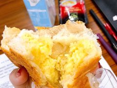 菠萝奶酥包-提亚烘焙·手作面包·生日蛋糕(七星店)