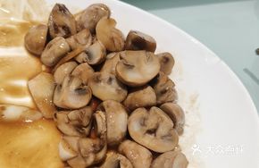 Braised Button Mushrooms