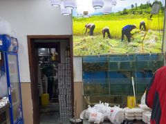 -湖南人家湘菜馆(镇江路店)