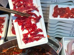 -来龍儿鲜切牛肉自助老火锅