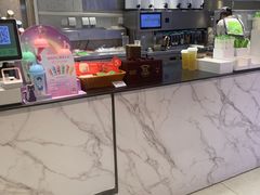 -奈雪的茶(亨特国际广场店)