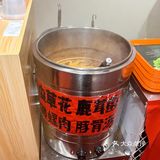 金桥这条美食街又开了一家螺蛳粉店！