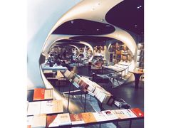 -钟书阁(珍园店)
