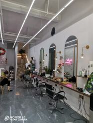 -茶发Salon·烫发染发理发