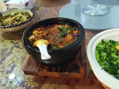 -万重锦·人文川菜馆(骡马市店)