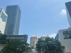 -中航城君尚购物中心