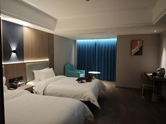 -扉宿酒店(成都欢乐谷金府地铁站店)
