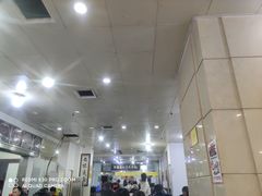 -牛一嘴·兰州牛肉面·大盘鸡(财富中心店)