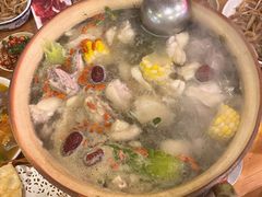 石橄榄炖鸡-洪大厨鸡煲(福田店)