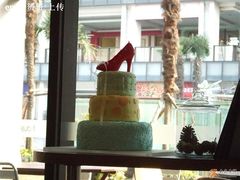 red&nbsp;highheel&nbsp;--榖屋house of flour(张江首店)