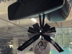 -上海星瀚奔驰4S店(红柳路店)