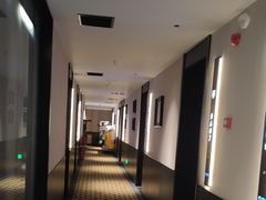 -万泊酒店(长沙五一广场国金中心店)