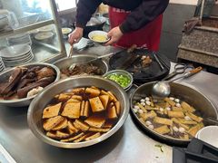 -松树干拌面店
