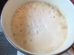 拿铁咖啡-北京港澳中心瑞士酒店·瑞士咖啡厅·自助餐