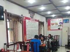 -湖南人家湘菜馆(镇江路店)