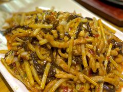 鱼香肉丝-小三峡食府(西五路店)