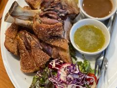 -Chom Cafe and Restaurant