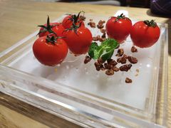 番茄脆菇沙拉-小大董·烤鸭(王府井apm店)
