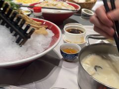 -红鼎豆捞·专注品质海鲜20年(宝丰路店)