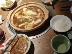 -蔡婶牛腩牛杂煲(长安万科店)