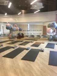 -静待花开瑜伽尊巴会馆