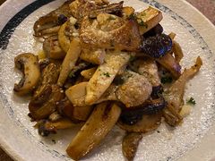 炒蘑菇-SMOKI & CO(五大道店)