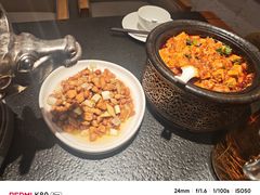 -万重锦·人文川菜馆(骡马市店)