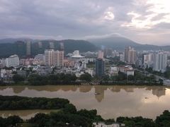 观景阳台俯瞰三亚市容1-黎客国际酒店