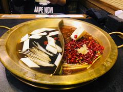 -沸炉重庆老火锅(军事博物馆店)