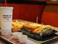 圣塔芭芭拉经典牛肉特堡-The Habit Burger Grill 哈比特汉堡(复兴soho店)
