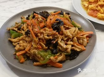 鱼香肉丝—加茭白或者笋会更好吃哦