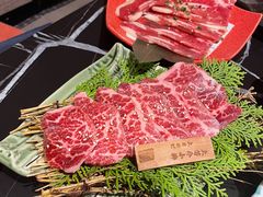 -山川小町·极番烧肉(新地假日广场店)