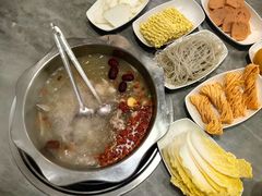 -光头药膳鸡(莱茵小镇店)