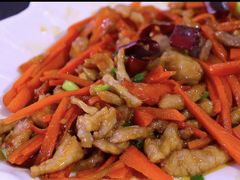 胡萝卜炒肉-老乡村(南湖路店)