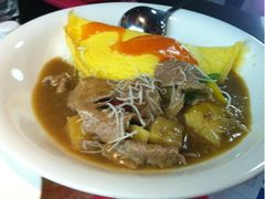 咖喱蛋包飯-绿茵阁牛扒餐厅(客村店)