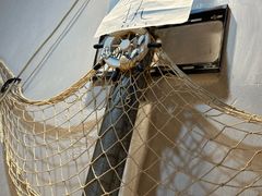 -锅老头海鲜铁锅炖
