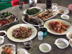 -四川小胡子海鲜(丁村万人海鲜广场店)