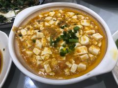 蟹粉豆腐煲-小实惠嘉(威海路店)