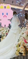 点击看大图 -GRACE KELLY婚纱与礼服(北京店)