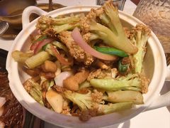 油渣干锅菜花-桂满陇·江南餐厅·蟹黄小笼(清河万象店)