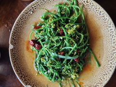 -汤锅大王(新平曹苏黄牛汤锅有限公司)