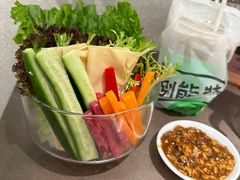 -锅飘飘·东北铁锅炖(雨花客厅店)