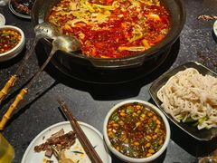 -小饕荟雅安贡椒鱼鲜馆(广福桥店)