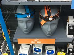 -迪卡侬(西三旗店)