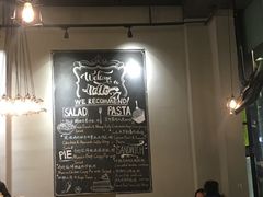 大堂-HELLO 27 意面·沙拉·帕尼尼