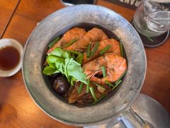 -Chom Cafe and Restaurant